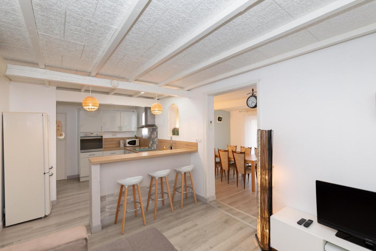 Vakantiehuis Maison Cosy - 5min - Parc Expo- Arena-centre *